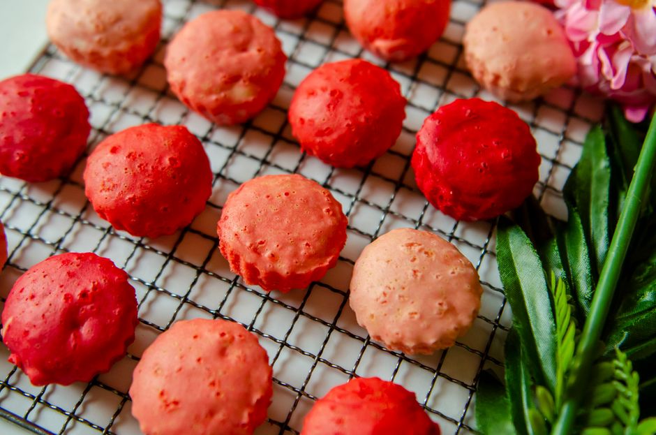 Coconut Macaroons for pretty dessert spread — food · Desserts