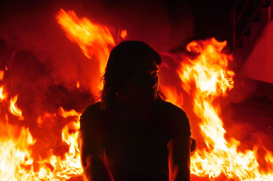 Slow-Burn Thriller for a larger group — entertainment · Movies & TV