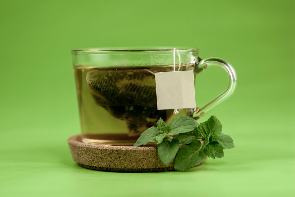 Pomegranate Mint Tea with vanilla foam — food · Drinks