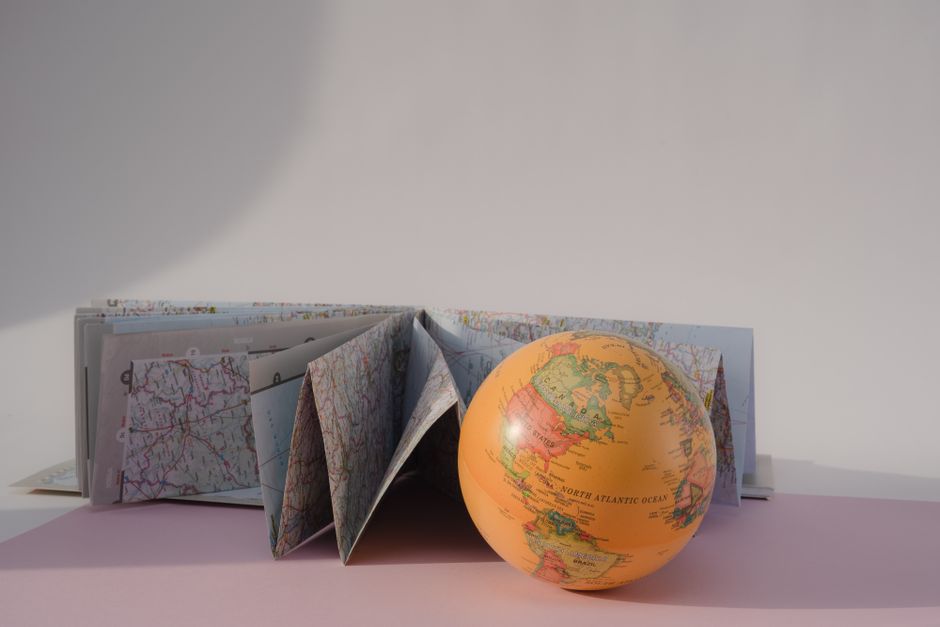 Travel Geography Round for two people — entertainment · Trivia