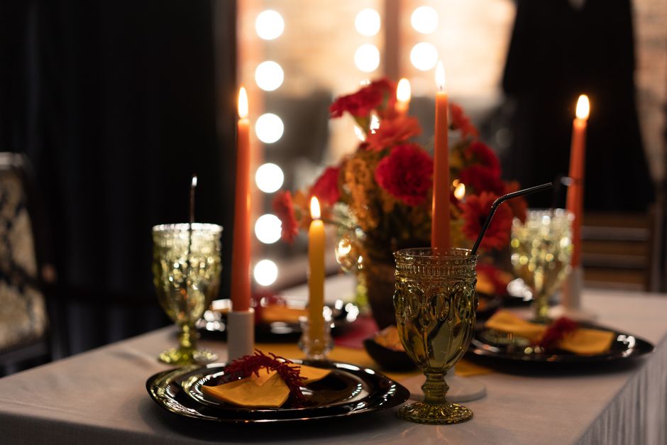 Mystery Dinner around a comfort-watch pick — entertainment · Party Ideas