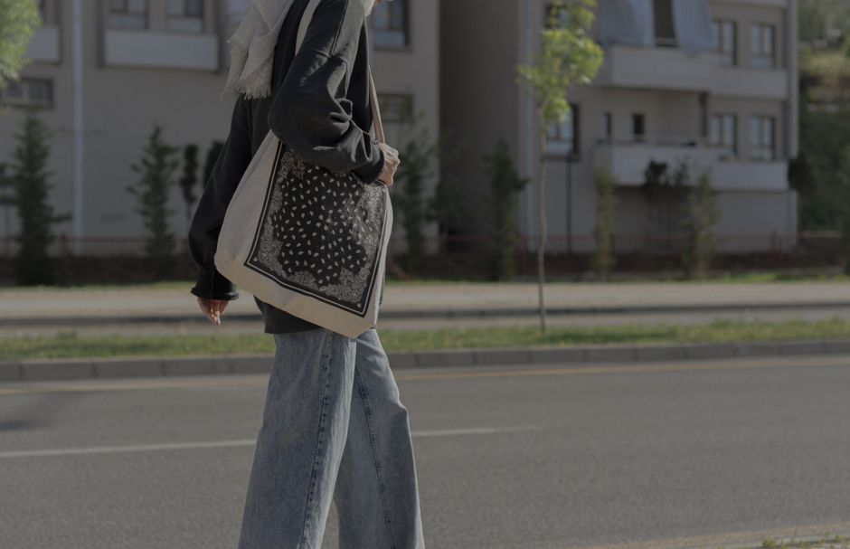Shirt Tote with a stitched detail — diy-creativity · Upcycling