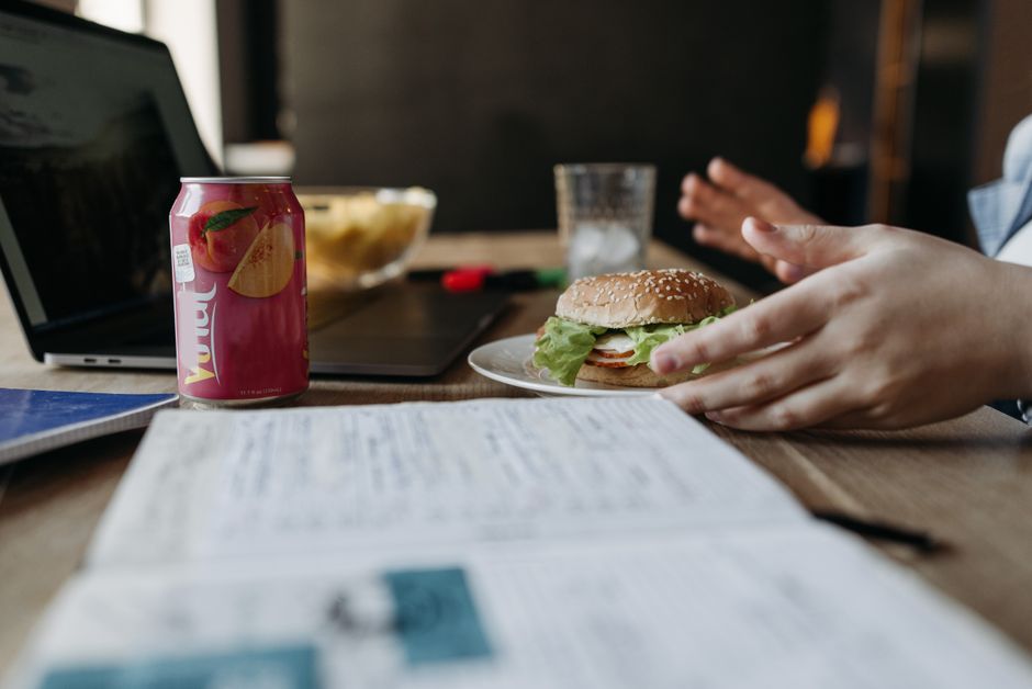 Viral-Food History around a conversation starter — entertainment · Pop Culture