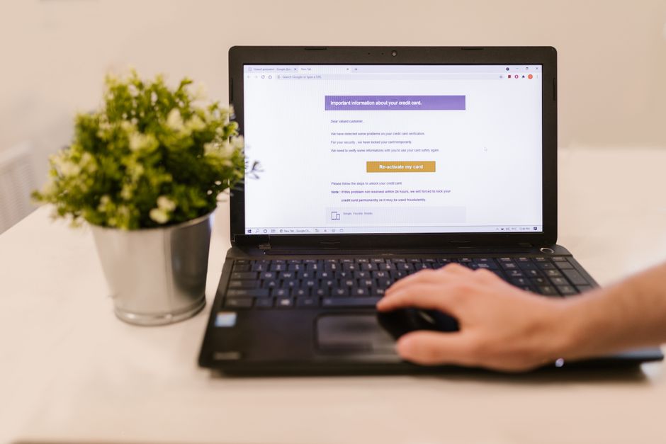 Email Window for a distraction-light workday — smart-life · Productivity