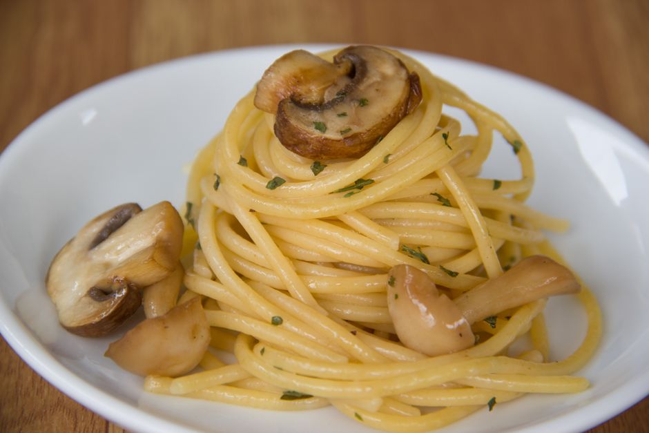 Miso Mushroom Noodles for one pan cleanup — food · Dinner Ideas