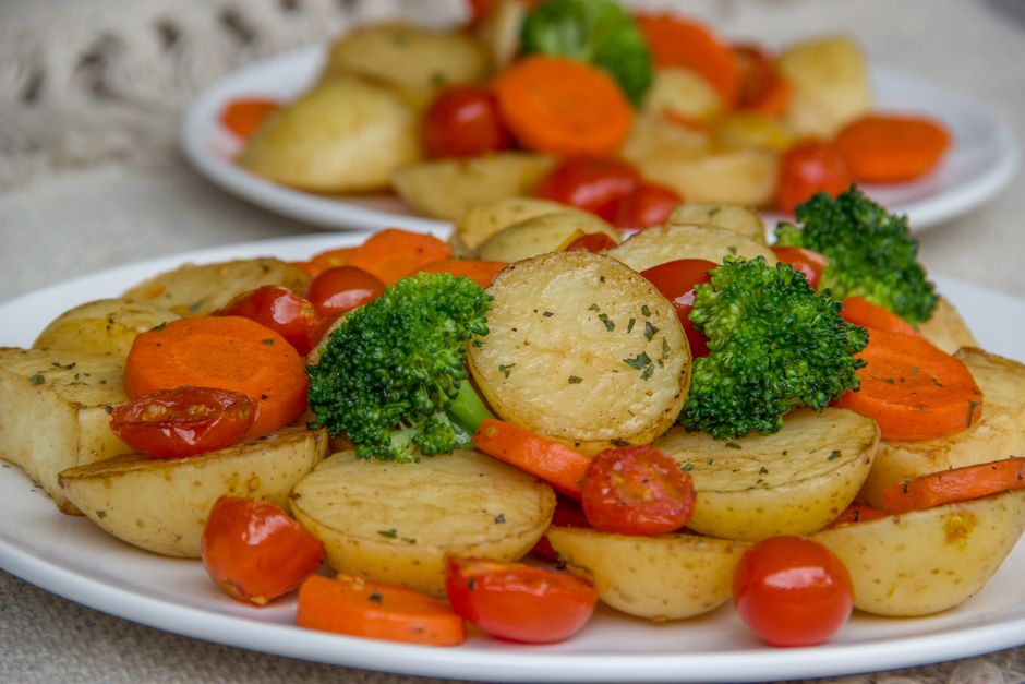 Baked Potato Bar with a make-ahead menu — food · Food & Hosting