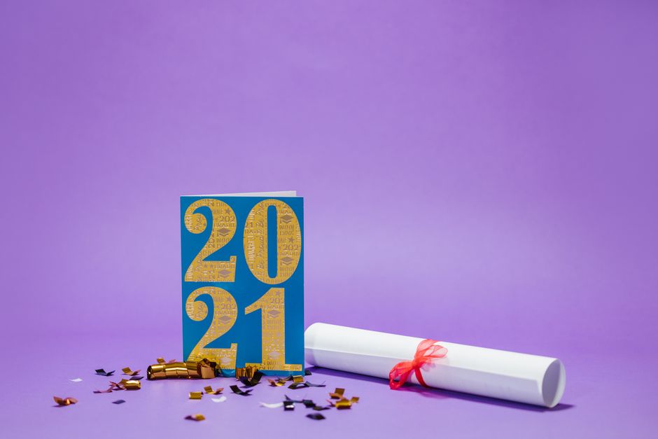 Year-In-Review Cards for guests arriving at different times — celebrations · New Year's