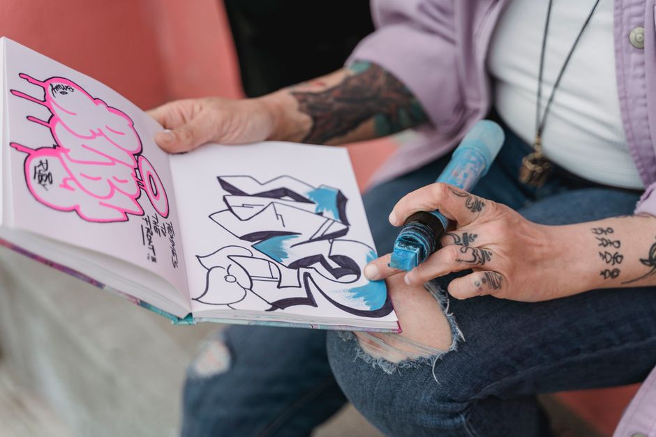 Urban Sketchbook when your calendar feels crowded — lifestyle · Hobbies