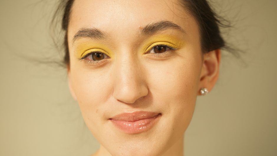 Monochrome Makeup for a low-pressure meetup — lifestyle · Beauty