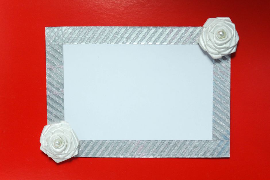 Rolled-Paper Frame using pressed botanicals — diy-creativity · Paper Crafts