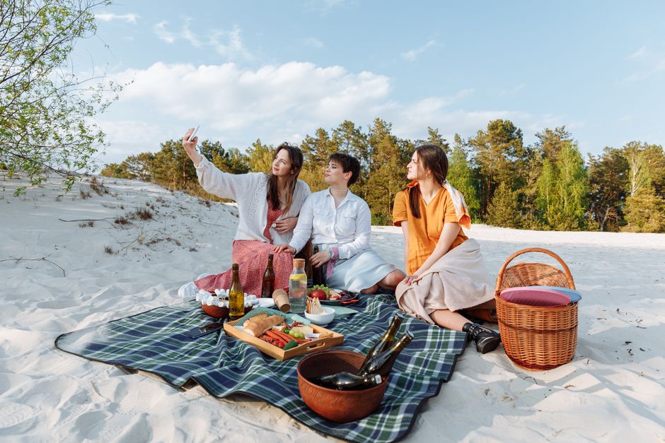 28 Beach Picnic ideas for rainy weather