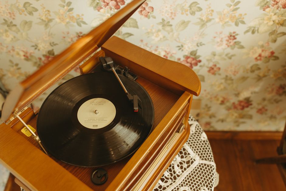Vinyl Listening Hour around a mystery challenge — entertainment · Music