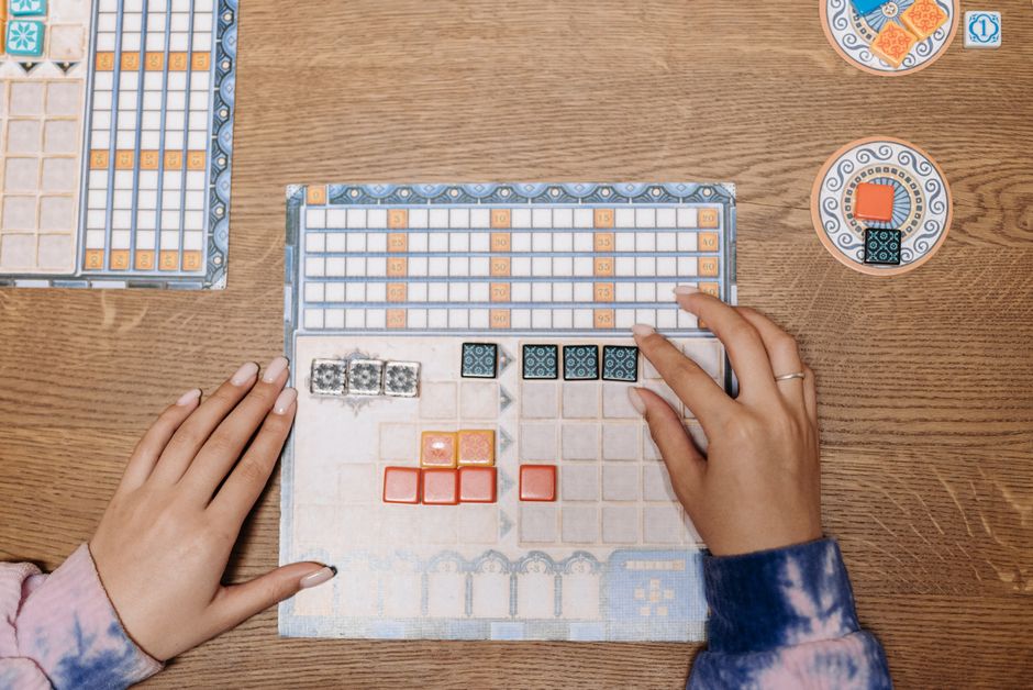 Hive: no board required