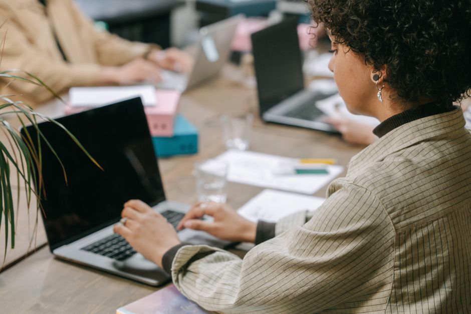 digital-cleanup work & career projects worth an hour for a distraction-light workday — smart-life · Work & Career