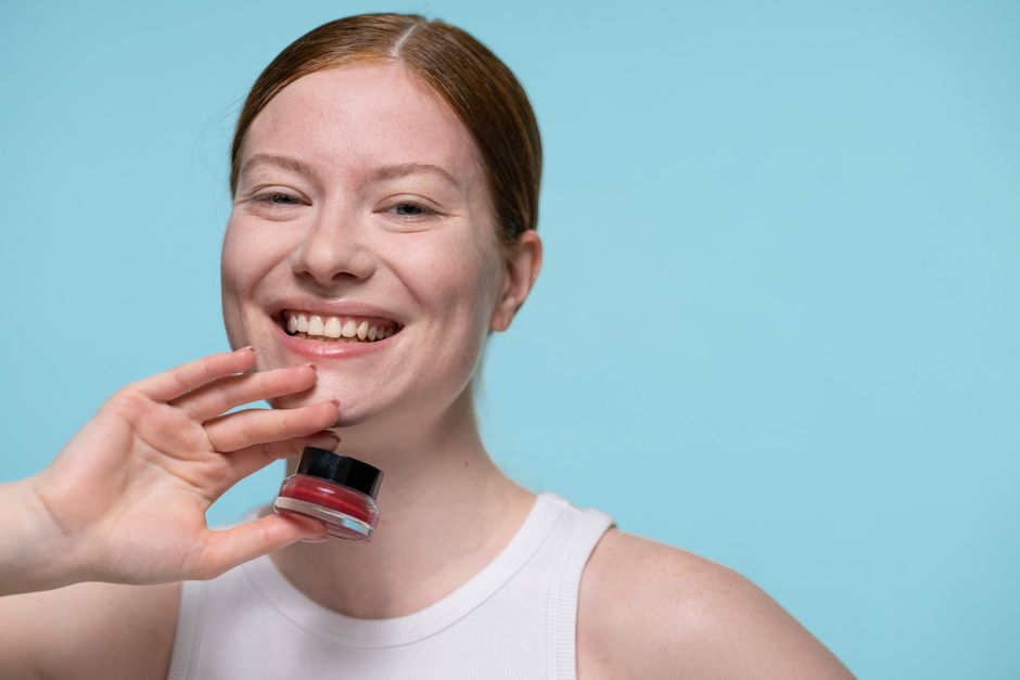 Cream Blush Look for a creative break — lifestyle · Beauty