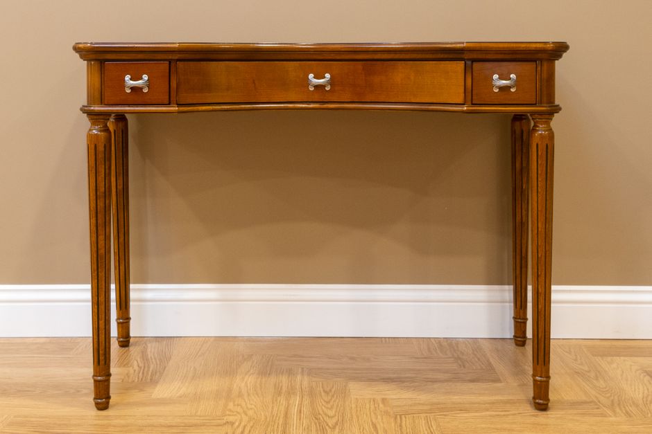 Oak Console for mixing old new 3 — home · Home Decor
