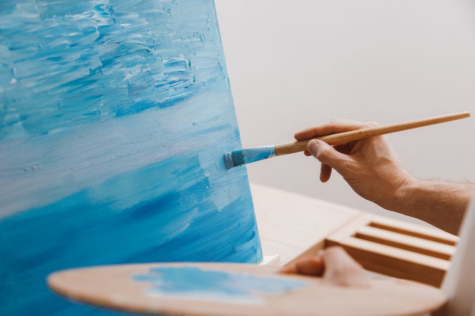Paint-And-Sip Night for a spontaneous plan — entertainment · Date Nights