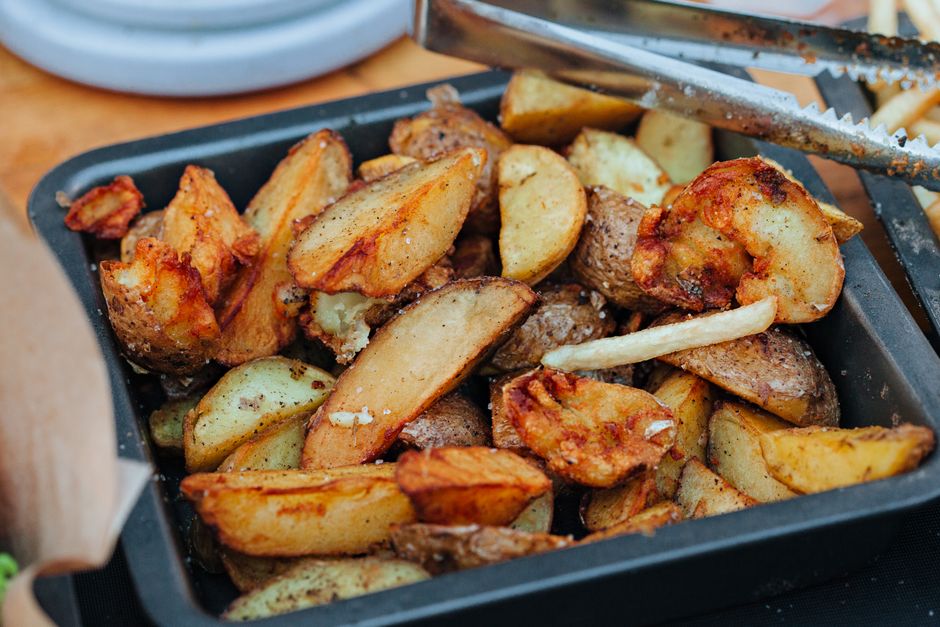 Baked Potato Bar — weekend food hosting with a simple cleanup flow — food · Food & Hosting