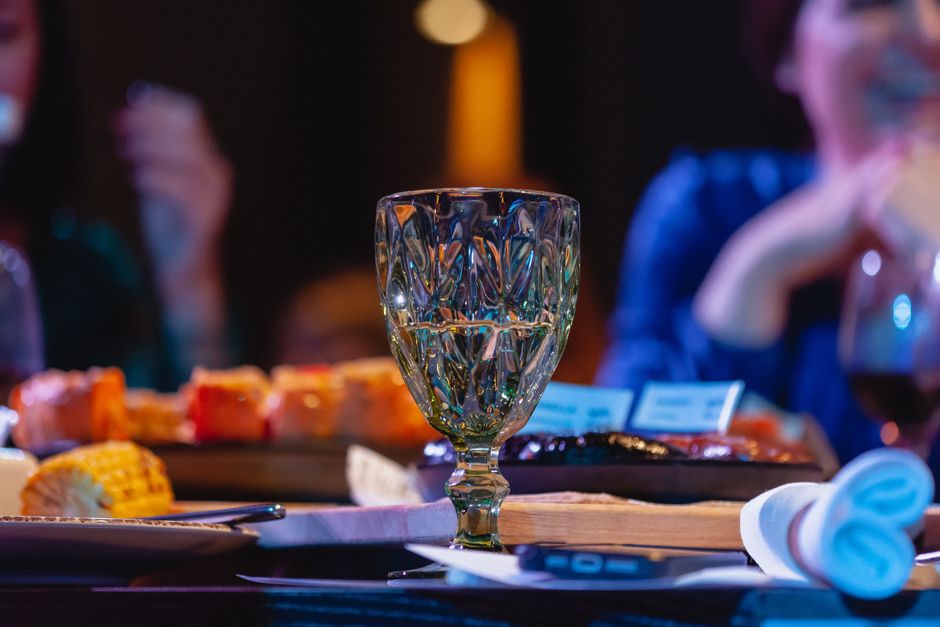 Mystery Dinner for mixed ages — entertainment · Party Ideas