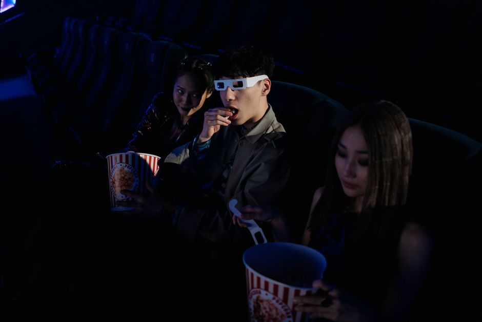 Foreign-Film Night with a low-cost setup — entertainment · Movie Nights