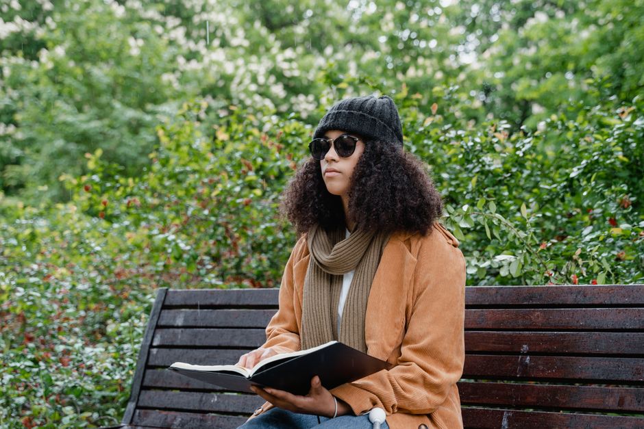 22 Park Bench Reading Stop ideas for outdoor lovers