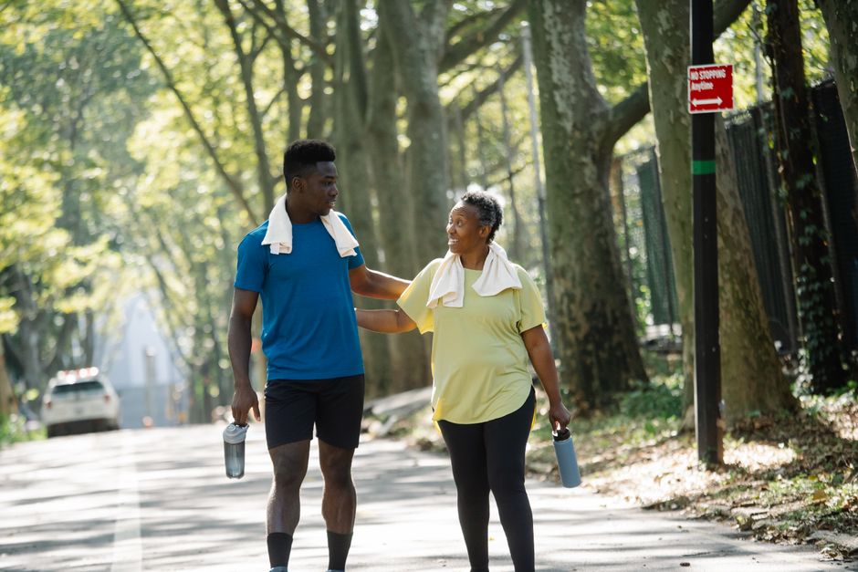 gentle walking & outdoor routines with a gratitude prompt — wellness · Walking & Outdoor