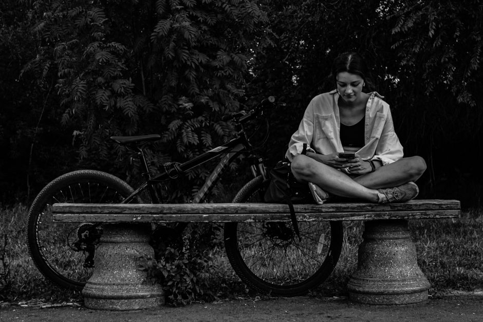 Park Bench Reading Stop near a signature landmark — travel · Solo Travel