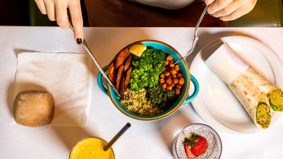 Greek Quinoa Bowl for a workday lunchbox — food · Lunch Ideas