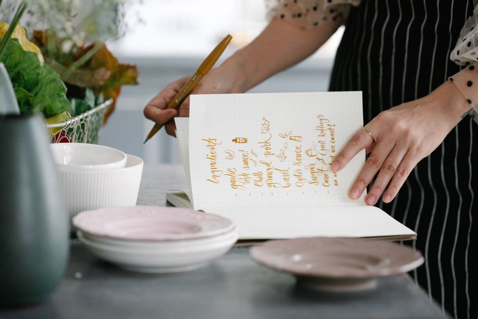 Handwritten Coupon Book for a weekend project — diy-creativity · DIY Gifts