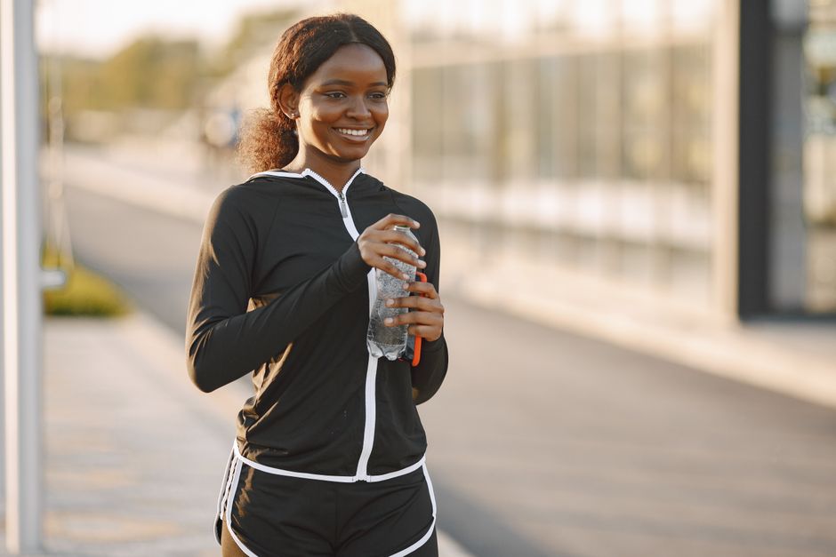 food-and-hydration walking & outdoor cues that make healthy habits easier after travel after travel — wellness · Walking & Outdoor