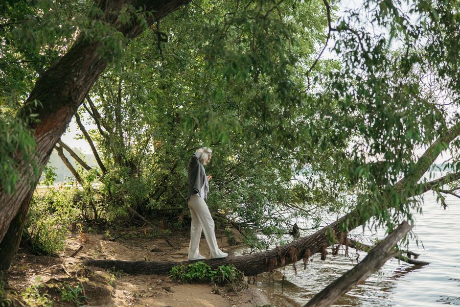 mindful walking & outdoor pauses after a late night — wellness · Walking & Outdoor