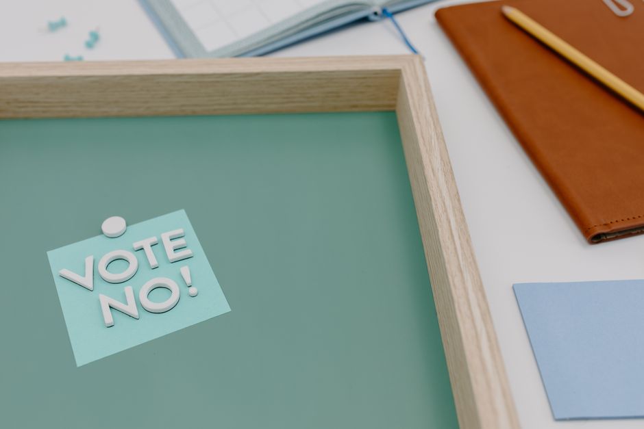 Fabric Memo Board with removable hardware — home · DIY