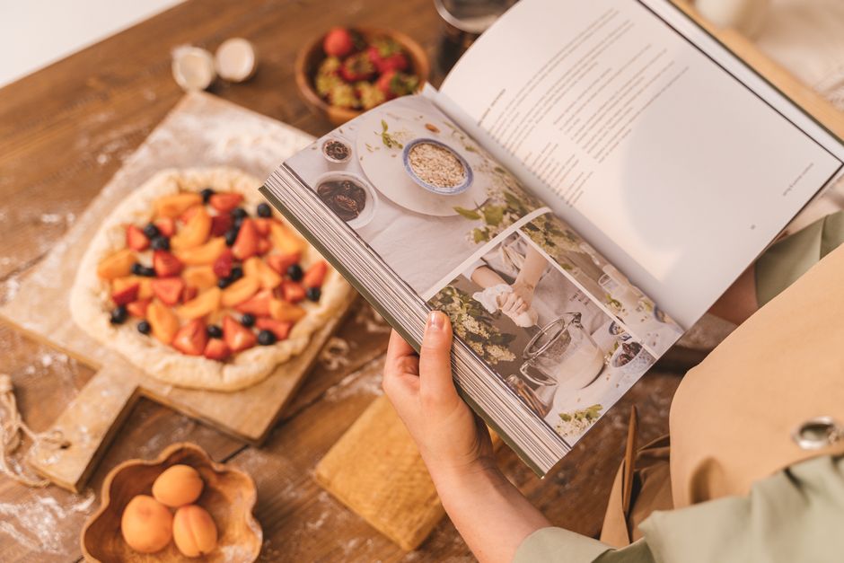 Personalized Recipe Book from recycled paper — diy-creativity · DIY Gifts