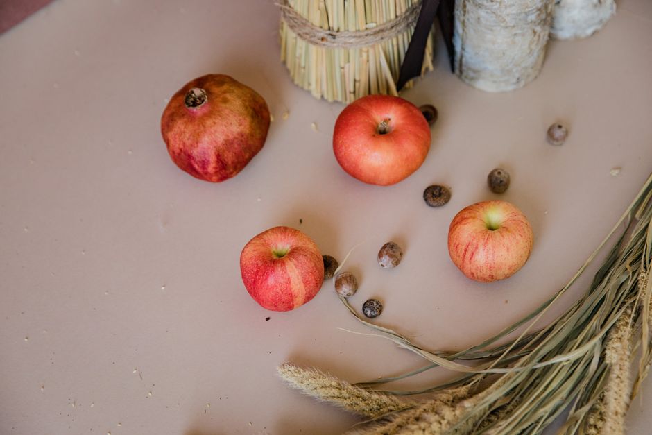 Harvest Table Runner with a low-stress setup — celebrations · Thanksgiving
