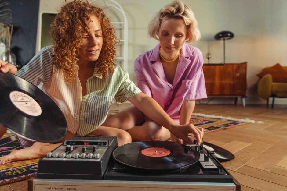 Shared Playlist with a five-minute start — lifestyle · Relationships