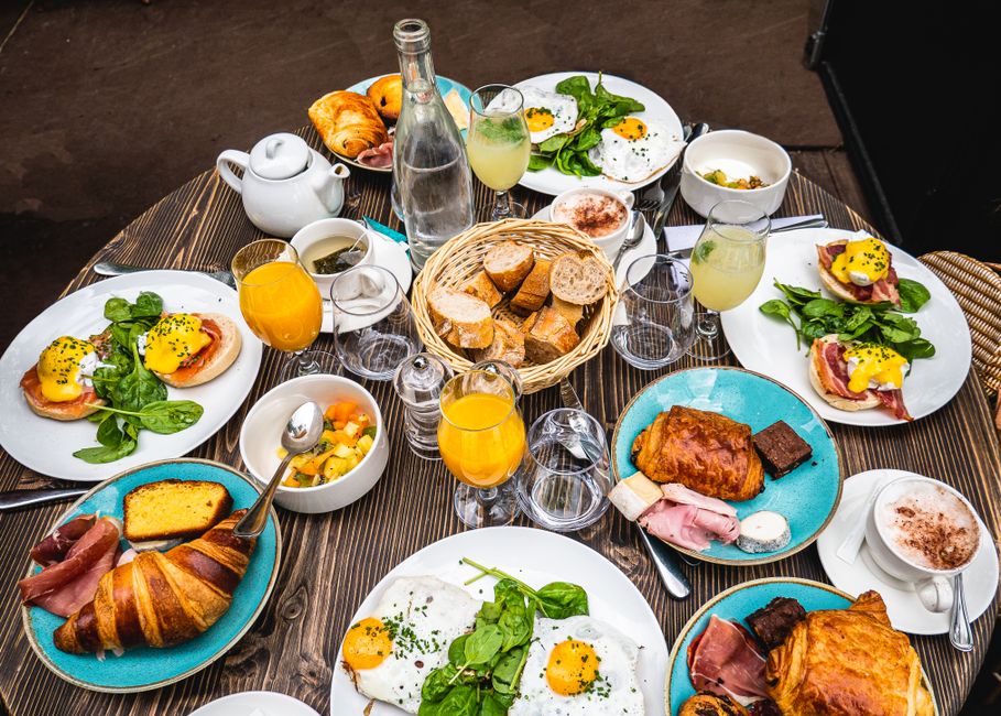 Backyard Brunch for a daytime celebration — celebrations · Birthdays