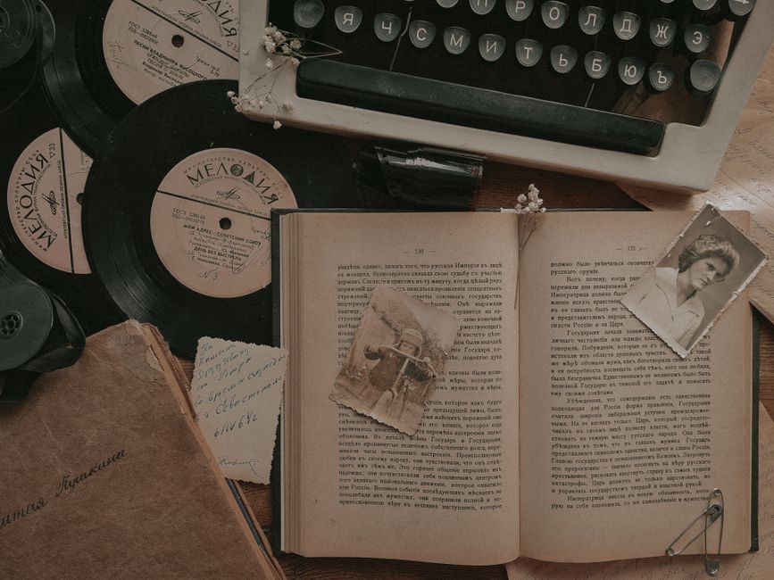 Nostalgia Timeline with a one-hour limit — entertainment · Pop Culture