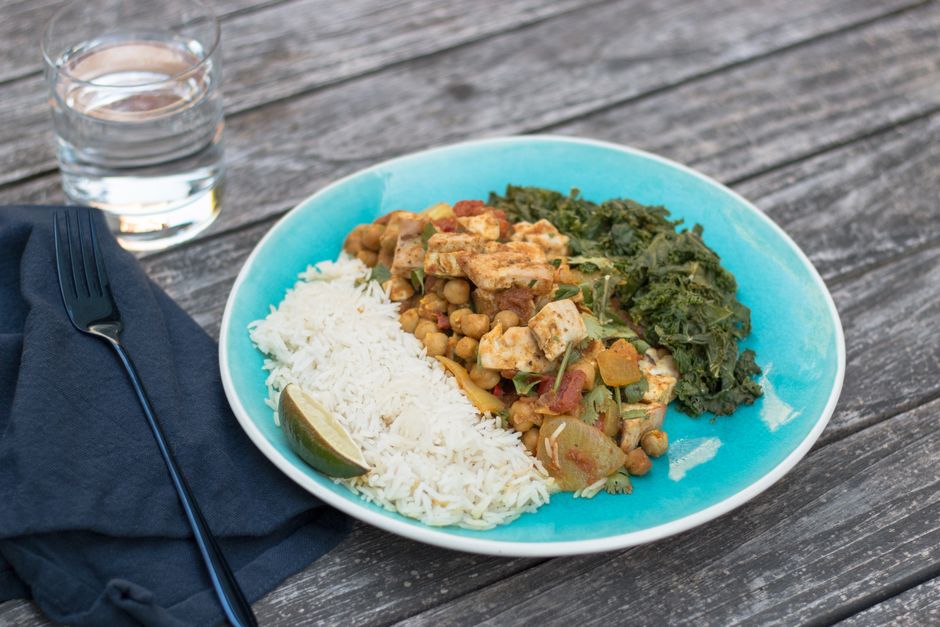 Harissa Chickpea Skillet for one pan cleanup — food · Dinner Ideas