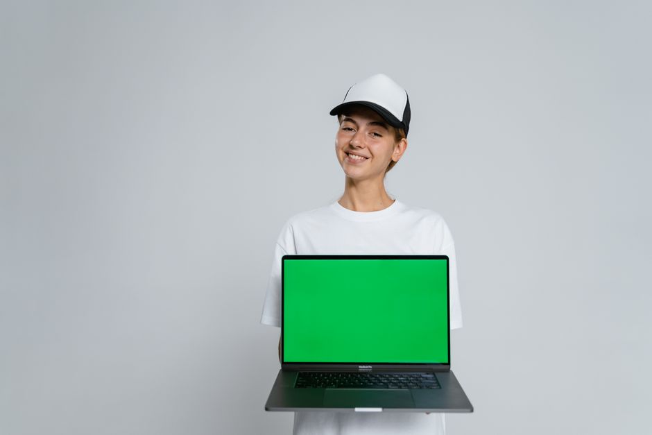 Background Remover with a compact gadget setup — smart-life · Online Tools