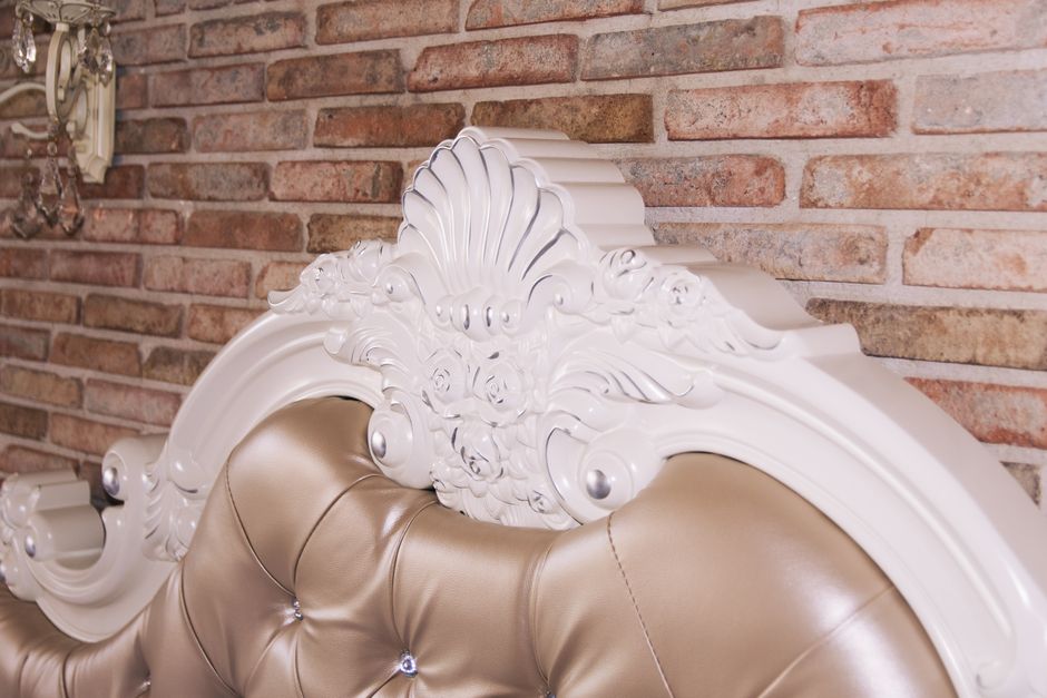 Upholstered Headboard using renter-friendly details — home · Bedrooms