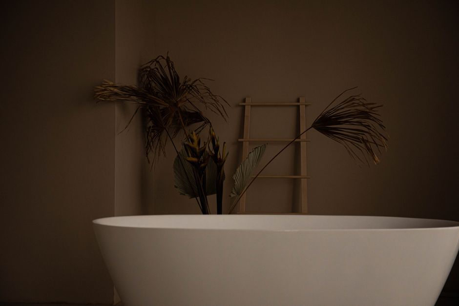 Linen Ladder using one-color repetition — home · Bathrooms