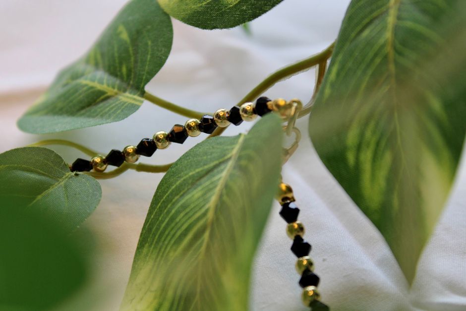 Beaded Garland for vase experimenting color — diy-creativity · Handmade Decor