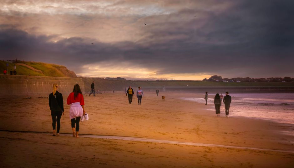 Beach Stroll with an easy wind-down — wellness · Walking & Outdoor