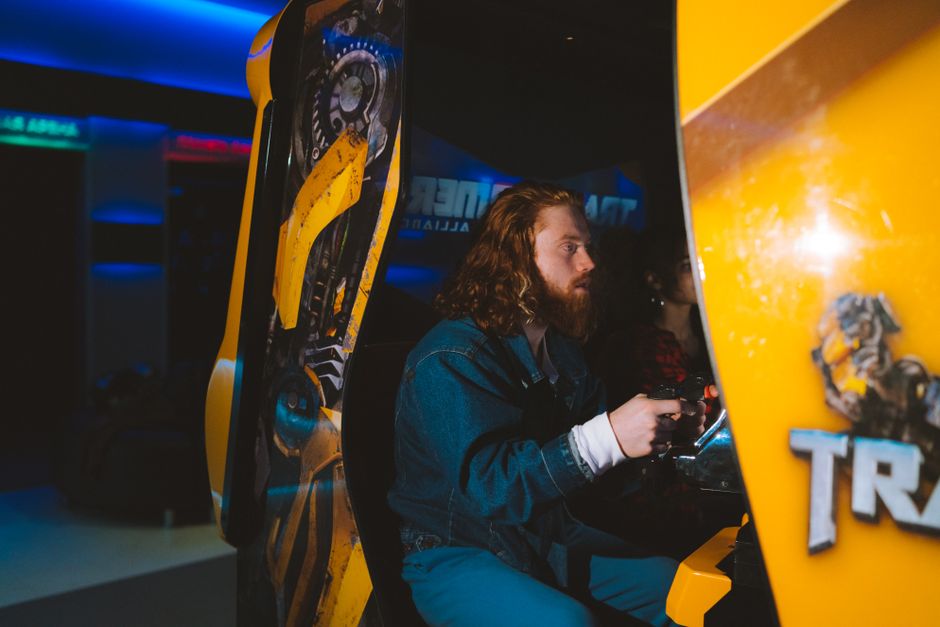 Arcade Challenge with an audience-participation moment — entertainment · Date Nights
