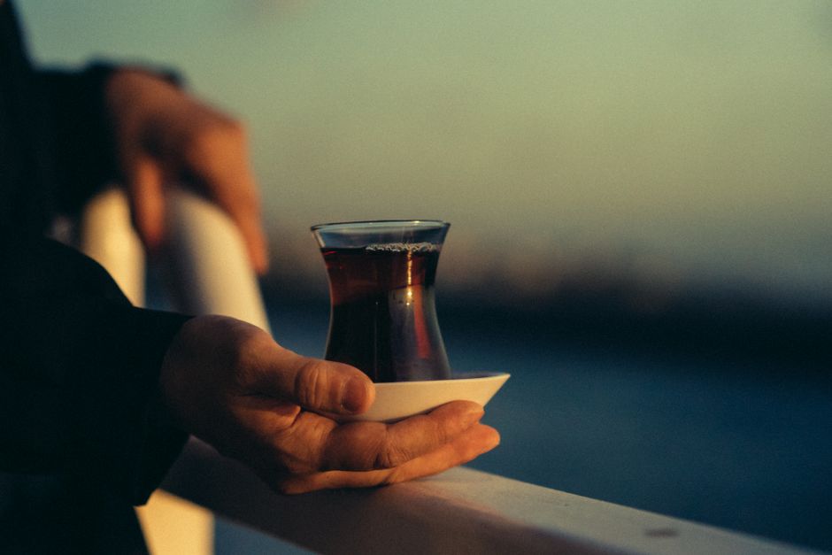 Sunset Pause for a peaceful lunch break — wellness · Feel-Good Activities