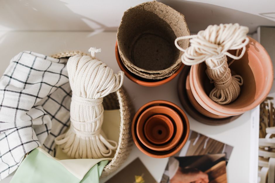 Macramé Plant Hanger using old photographs — diy-creativity · Crafts